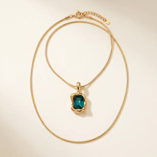 Teal Green Stone Pendant Necklace